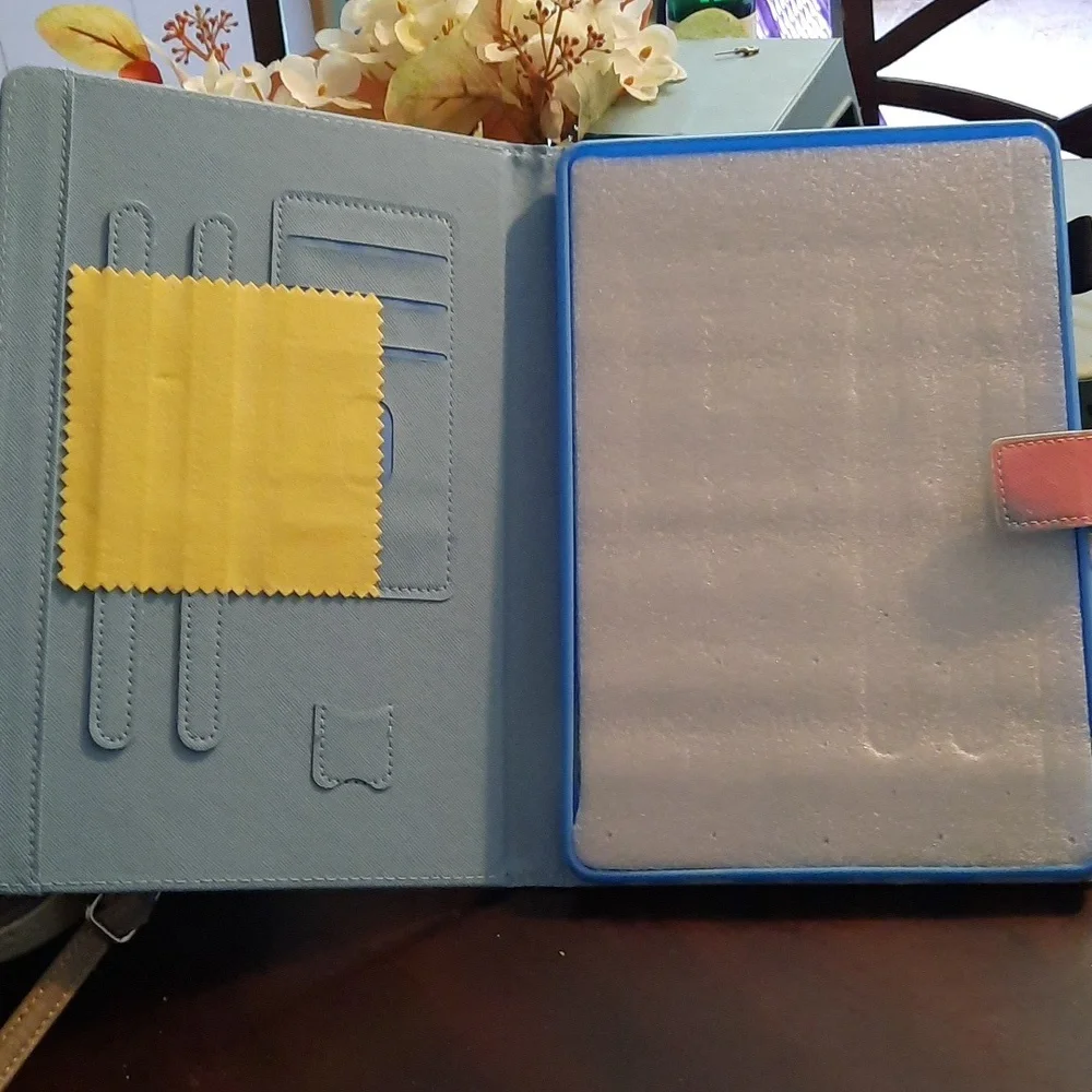 Tye die tablet cover
